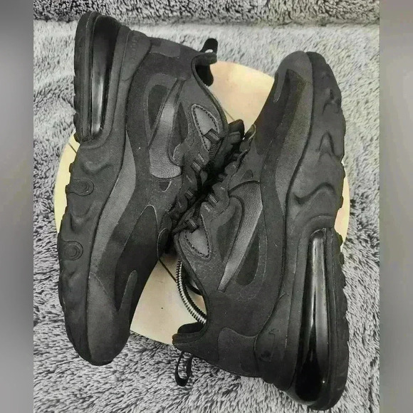 Nike Air Max 270 React Triple Black - Picture 6 of 9